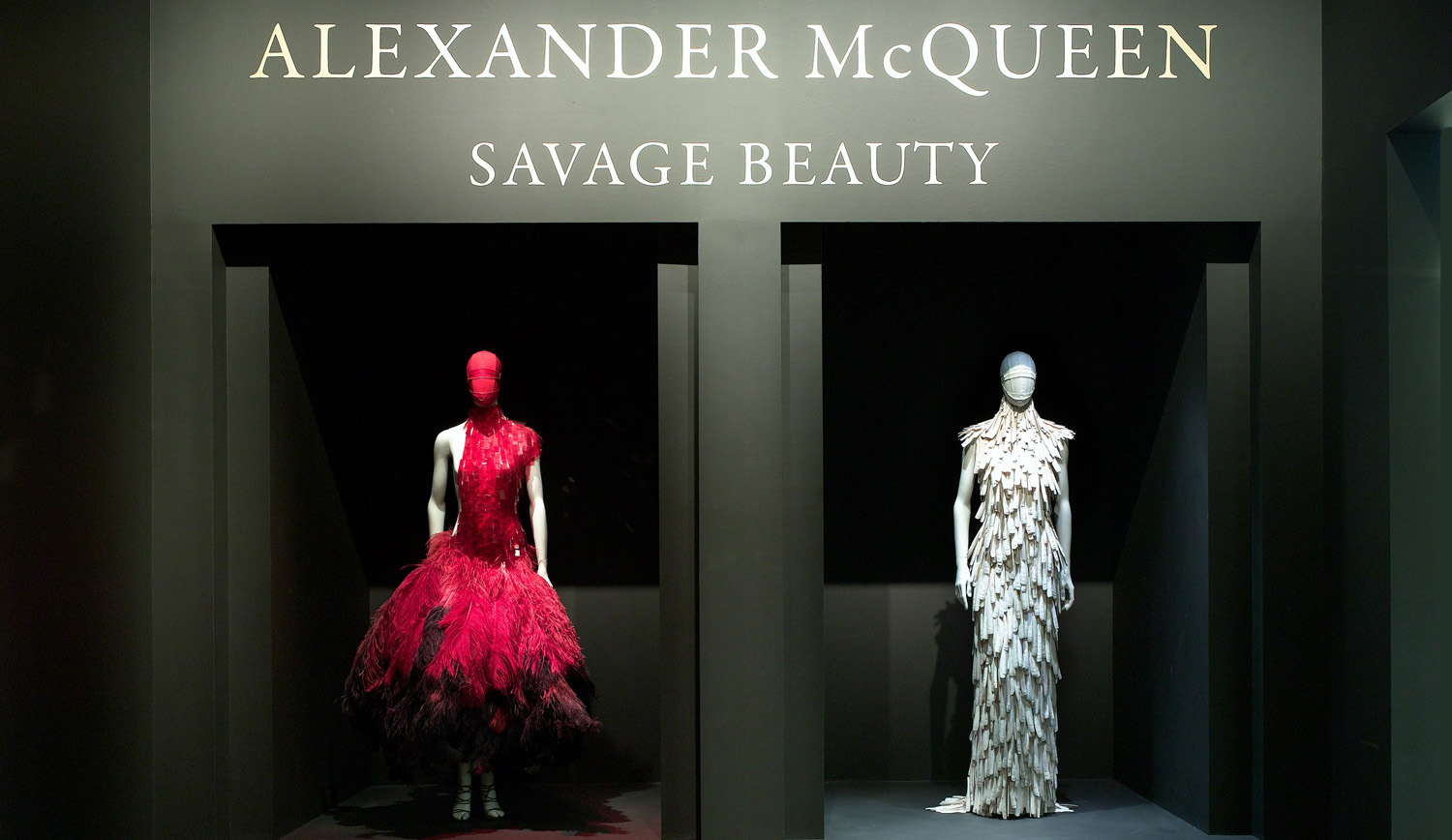 alexander mcqueen exhibition v&a